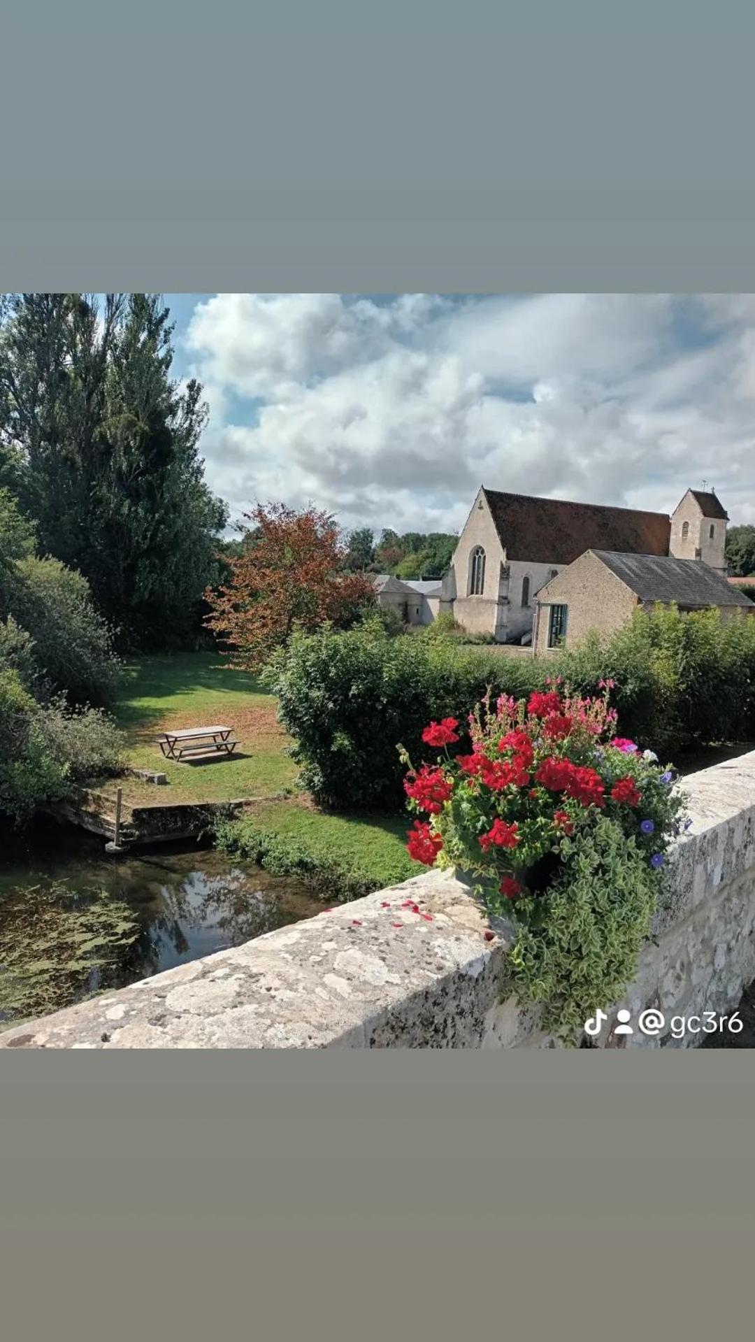 Saint-Hilaire-sur-Yerre Le Samuiヴィラ エクステリア 写真
